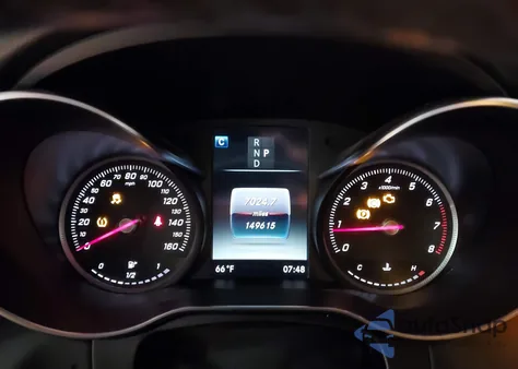 2019 Mercedes-Benz Glc 300 from USA, damaged, VIN WDC0G4JB4KV192610